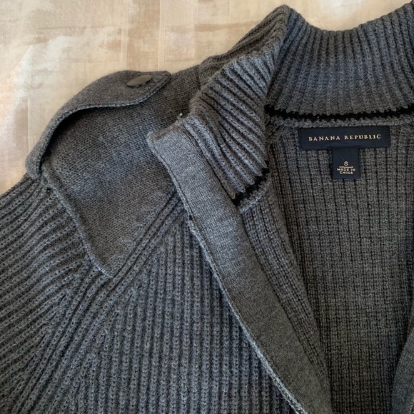 Banana Republic Men’s Gray Military-style Sweater - Picture 3 of 6